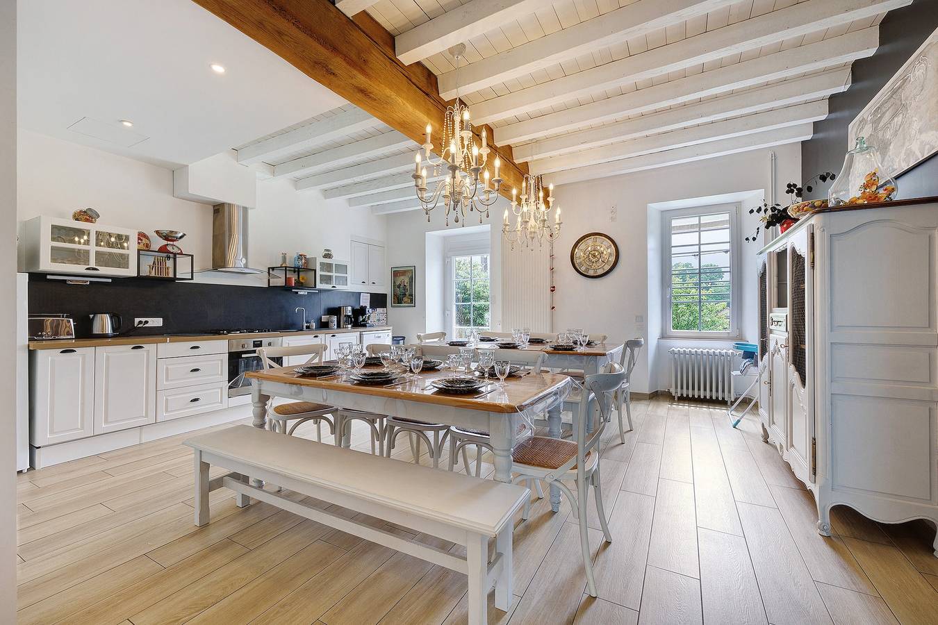 Gîte La Ferme Du Mesnil avec terrasse privée, Wi-Fi et climatisation in La Flocellière, Fontenay-le-Comte