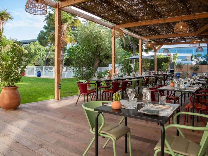 Hôtel pour 3 personnes, avec jardin et piscine dans Aeroport Nice - Cote D Azur - 3
