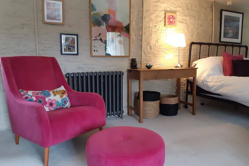 Unique suite full of character with own entrance in Wedmore, Somerset