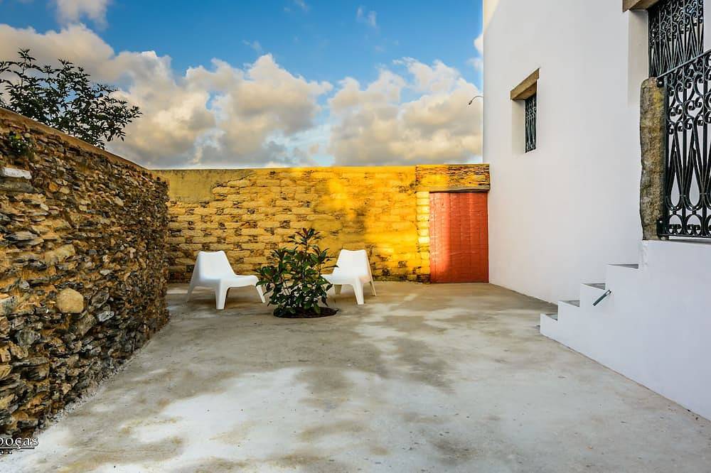 Apartamento inteiro, Apartamento c/ Pátio Centro de Ovar in Ovar, Distrito de Aveiro