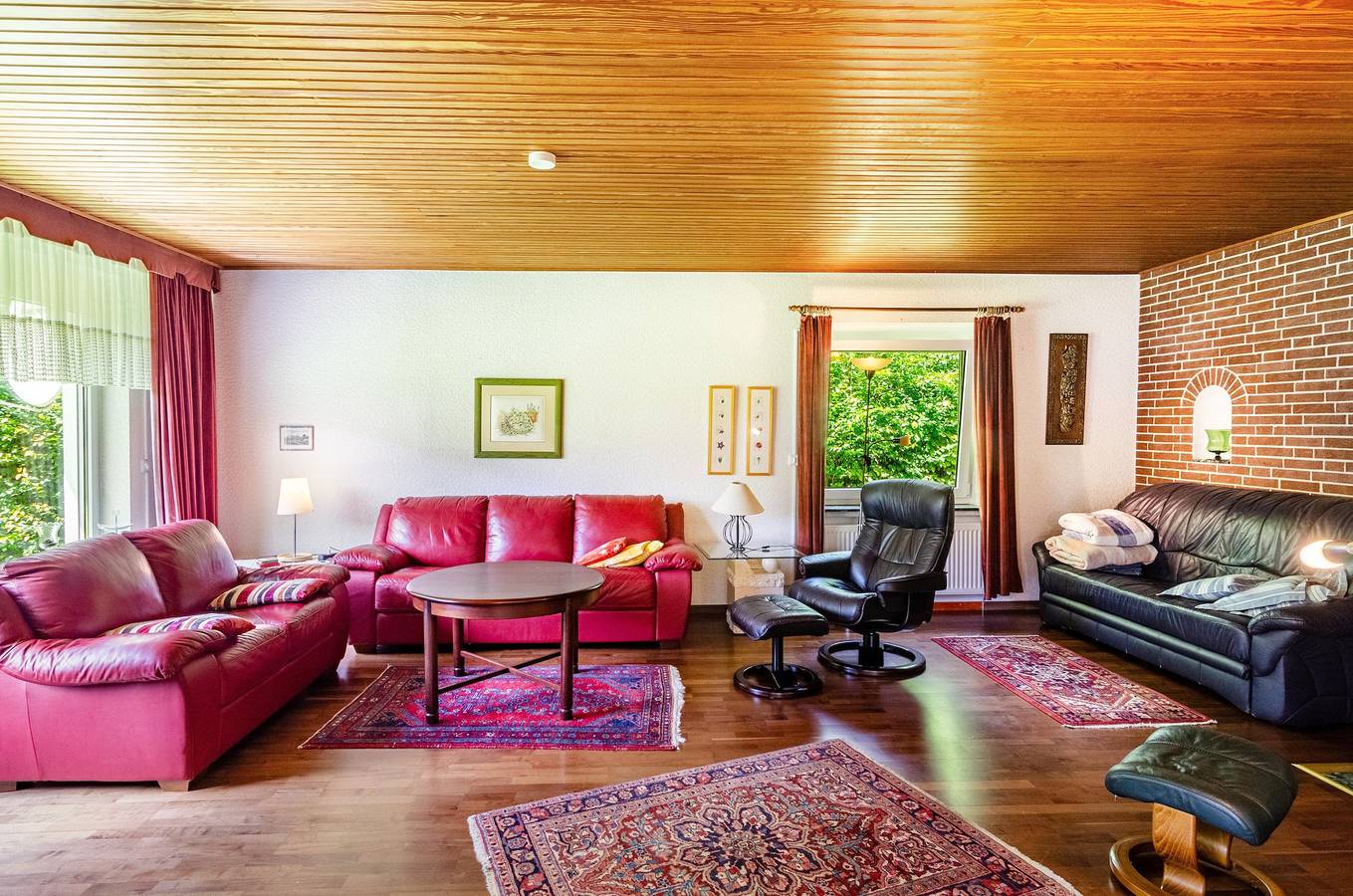 Ganze Wohnung, Ferienwohnung 'Ferienhaus Hannelore' mit privater Terrasse, privatem Garten und Wlan in Jever, Nordseeküste