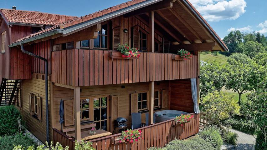 Ferienwohnung für 8 Personen, mit Balkon und Balkon/Terrasse sowie Whirlpool und Terrasse in Zwiesel