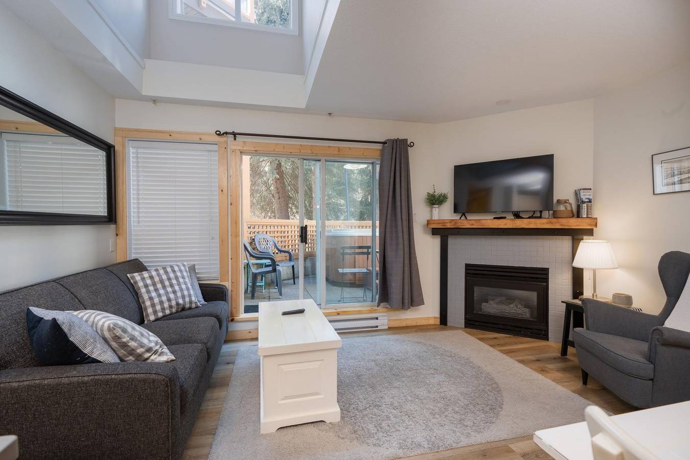Geheel appartement, 2Br Townhome with private hot tub and pool. Gr109 in Whistler, Whistler Blackcomb