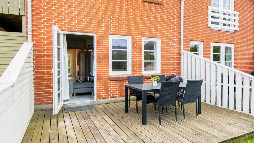 Ferienwohnung für 4 Personen, mit Sauna und Terrasse sowie Pool, mit Haustier auf Rømø