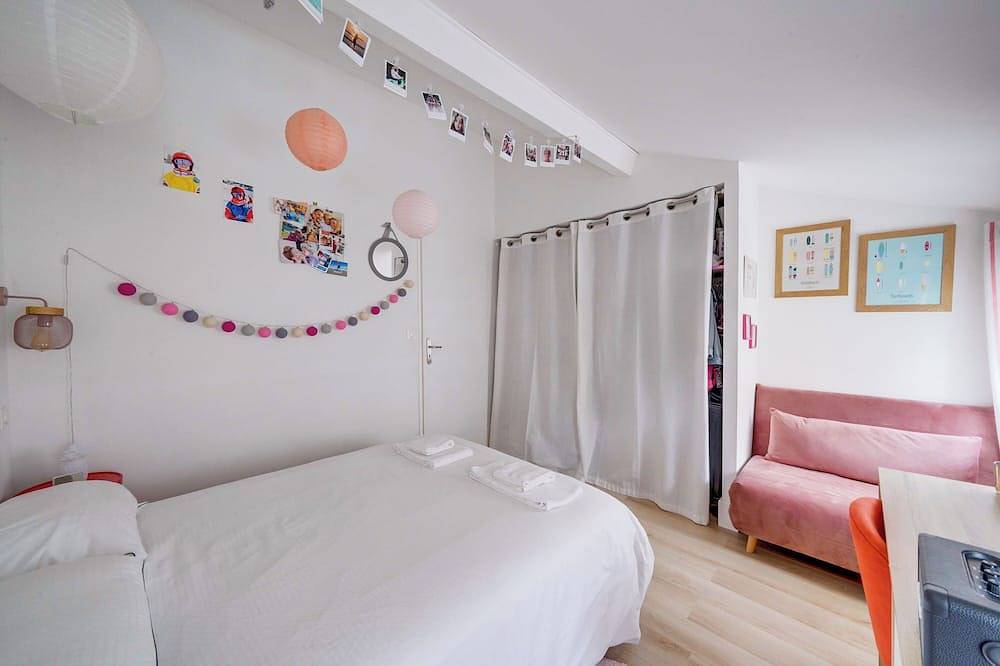 Maison familiale climatisée avec piscine – Bordeaux Caudéran, à 10 min du centre in Caudéran (Bordeaux), Bordeaux