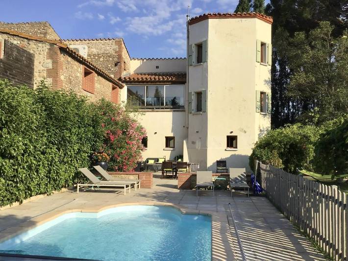 Gîte pour 4 personnes, avec Terrasse ainsi que Jardin et Piscine