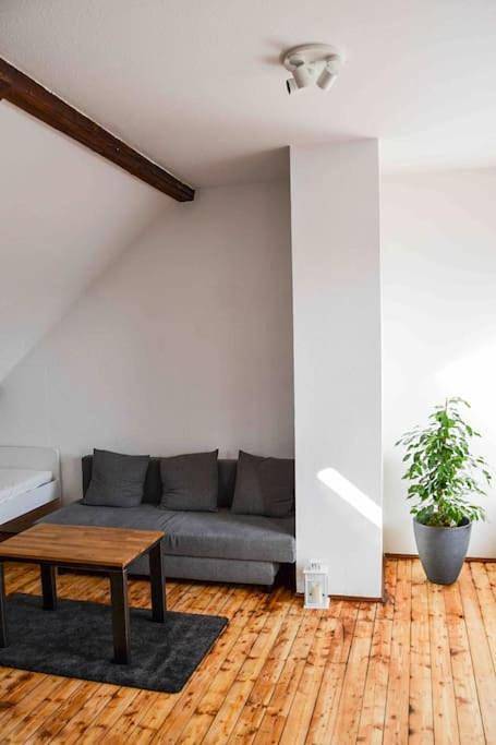 Ganze Wohnung, Two-Bedroom Apartment in Hürth, Rhein-Erft-Kreis
