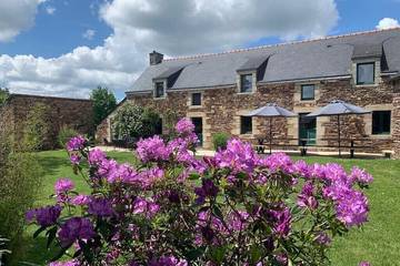 Gîte pour 14 personnes, avec terrasse et jardin à Béganne