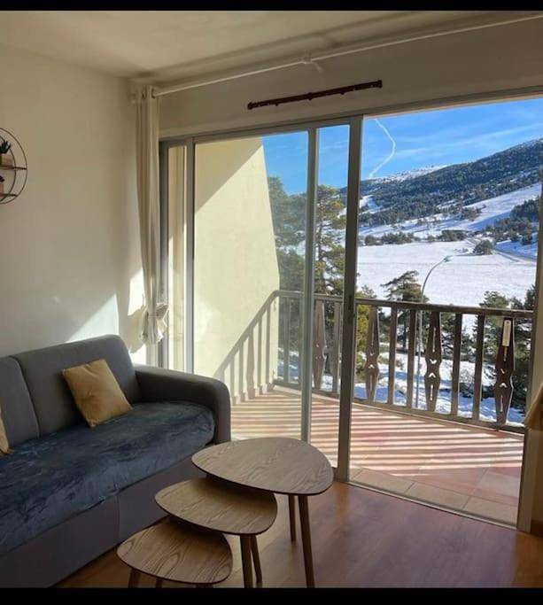 Appartement entier, U061 - Grand studio rénové - Vue montagne in Gréolières les Neiges, Gréolières