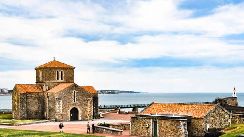 Gîte pour 5 personnes, avec Balcon dans Prieure Saint Nicolas Les Sables D Olonne