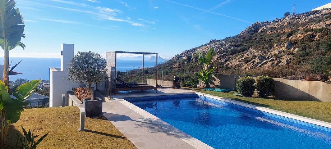 Chalet para 8 personas, con Terraza además de Jardín y Piscina en Costa del Sol Occidental - 3