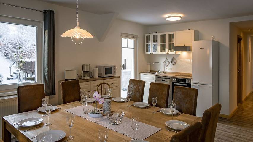 Ferienwohnung für 18 Personen, mit Sauna und Garten sowie Terrasse, mit Haustier in Bad Berleburg