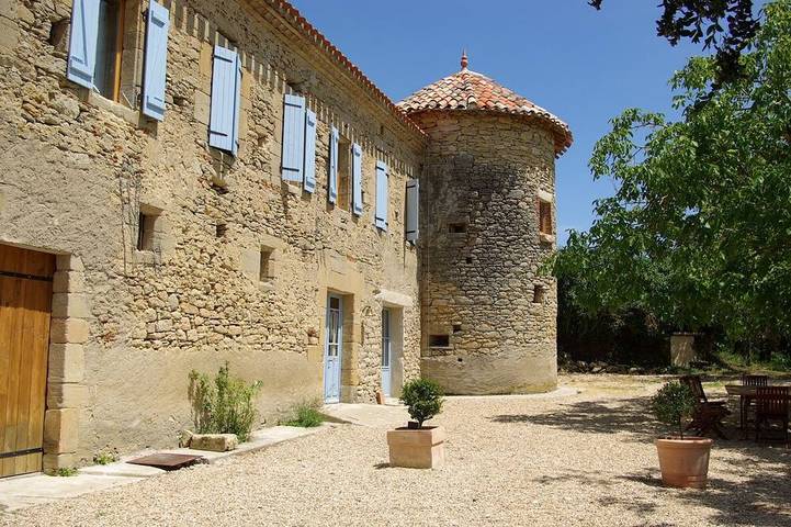 Location de vacances pour 12 personnes, avec Jardin à Avignonet-Lauragais