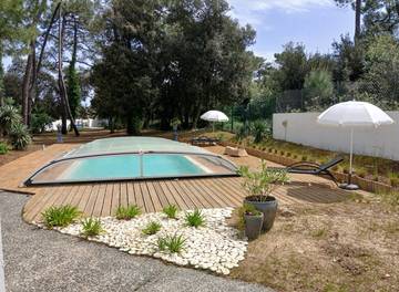 Chambre d’hôte pour 2 personnes, avec jardin et piscine dans Plage du Village