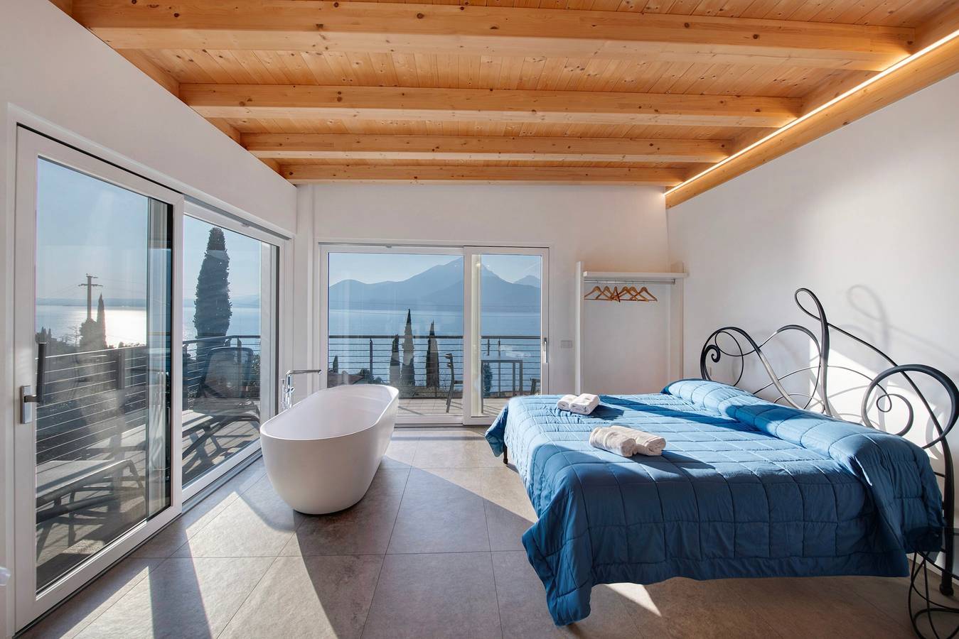 Estudio entero, Estudio 'Pai 521 Open Space' con vistas al lago, Wi-Fi y aire acondicionado in Pai (Lago de Garda), Montañas Garda