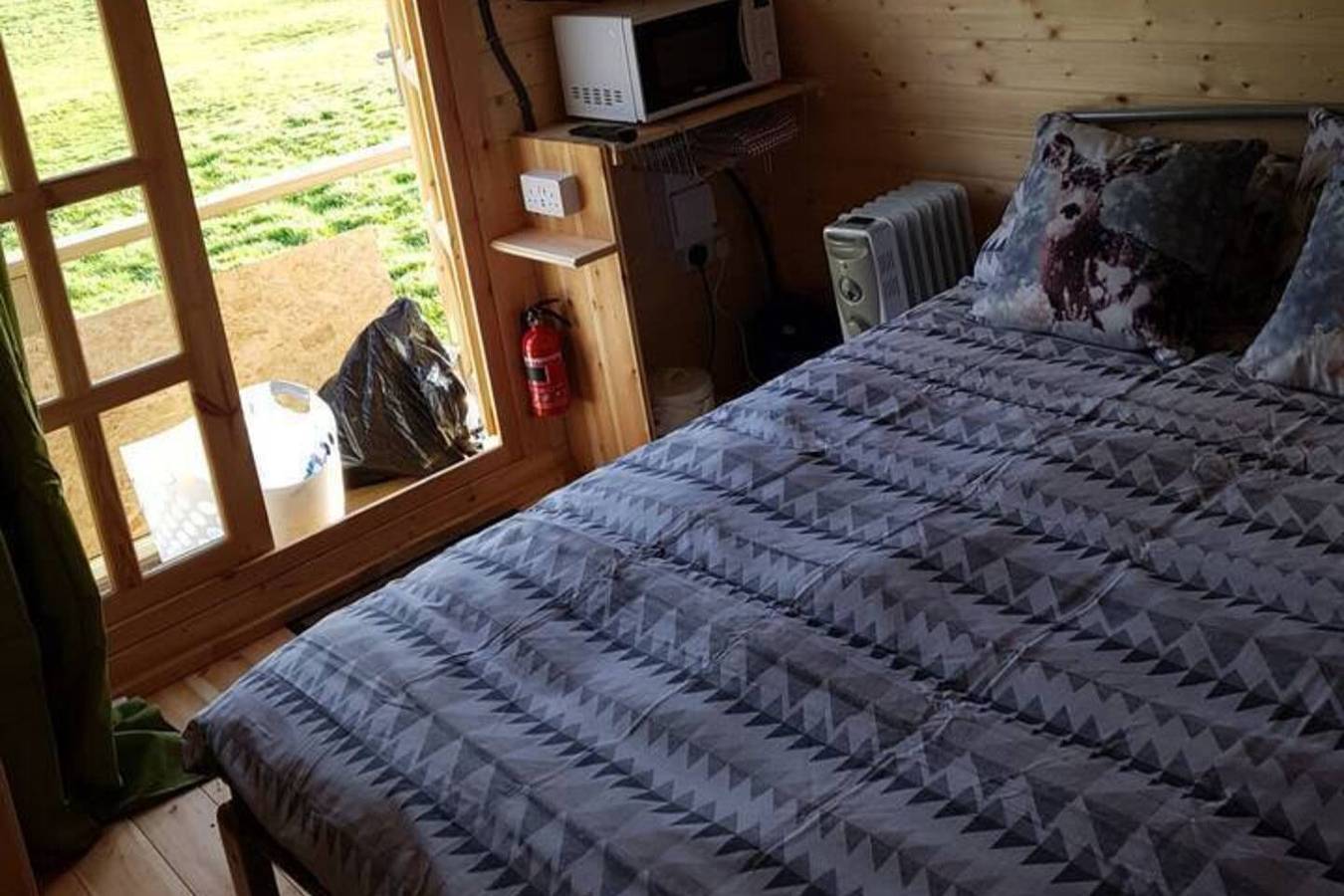 Cabane en bois pour 2 personnes avec piscine in Cornouailles
