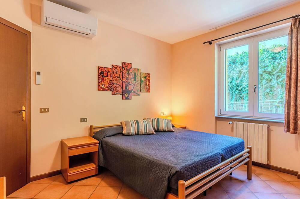 Ganze Wohnung, Herrliche Wohnung für 6 Personen mit Klimaanlage,  W-Lan, Tv, Innenhof und Panoramablick in Trezzone, Veltlin