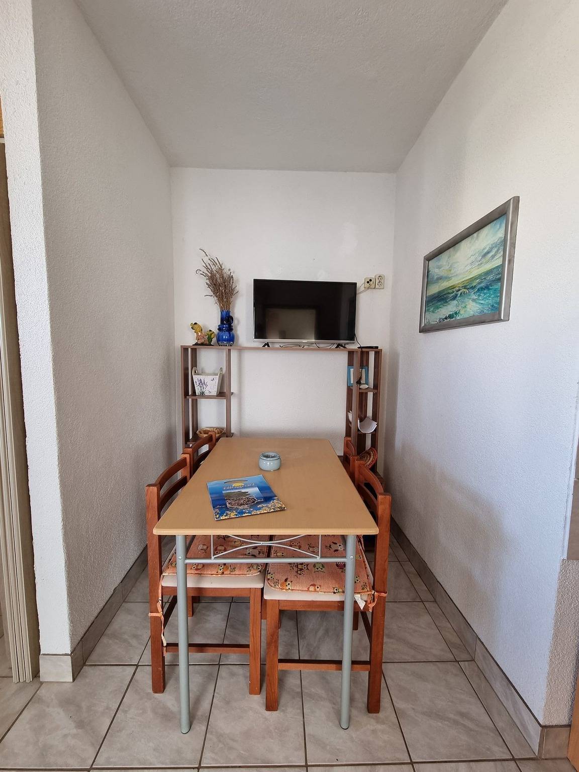 Ganze Wohnung, Ferienwohnung für 4 Personen mit Garten in Biograd na Moru, Zadar