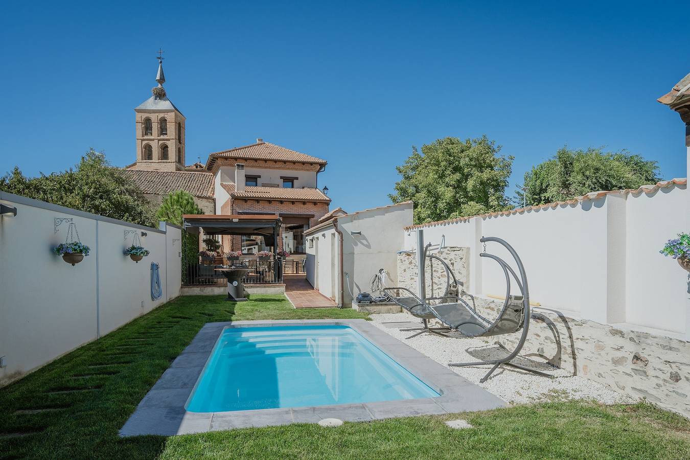 Casa Rural La Antigua Taberna con Piscina Privada en Nieva, Segovia in Nieva (desambiguación), Provincia de Segovia