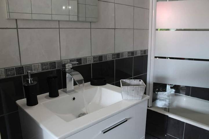 Appartement entier, Charmant appartement Annecy avec vélos et parking classé 3 étoiles in Annecy, Annecy (commune)