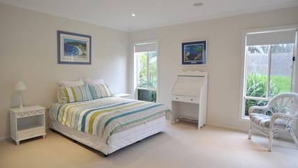 Holiday Home for 10 People in Inverloch, Bass Coast Shire, Photo 4