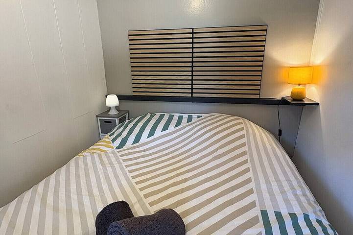 Gîte pour 2 personnes, avec piscine et jardin à Éguzon-Chantôme - 2