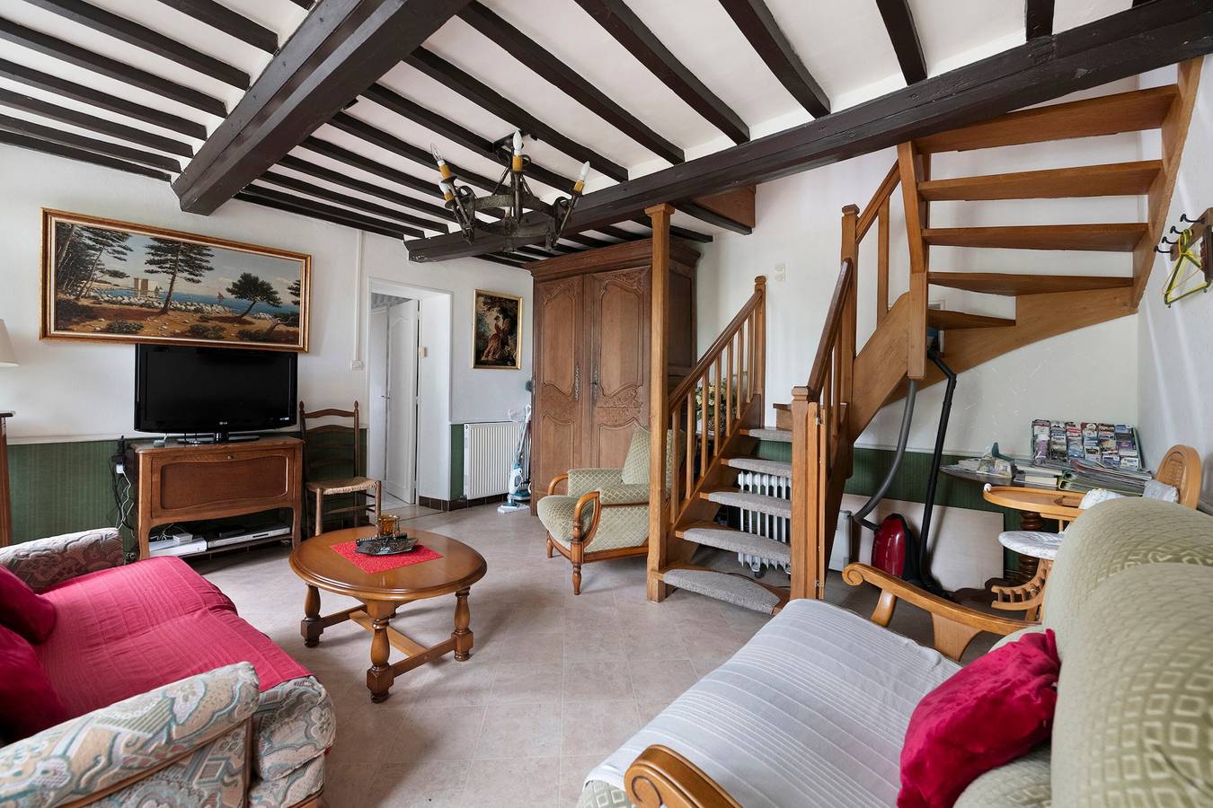 Casa de Férias 'Gîte De Caractère La Montagne' com Wi-Fi in Souleuvre-en-Bocage, Vire (França)