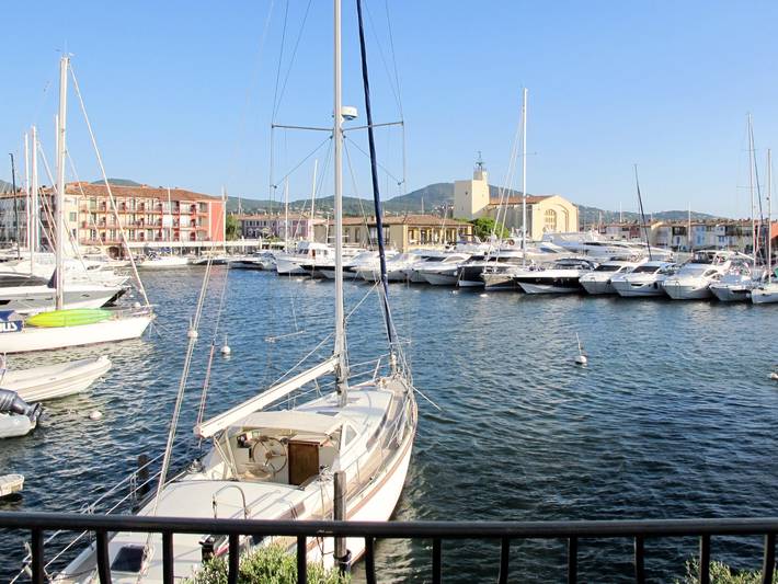 Location de vacances pour 4 personnes, avec terrasse et jardin dans Port Grimaud - 3