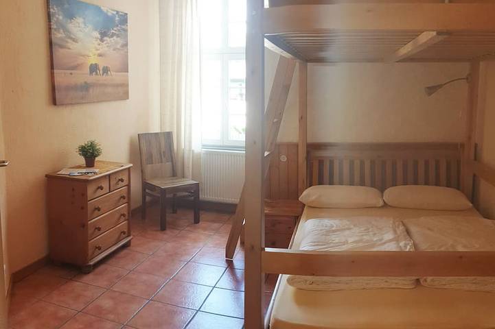 Ferienhaus für 34 Personen, mit Garten