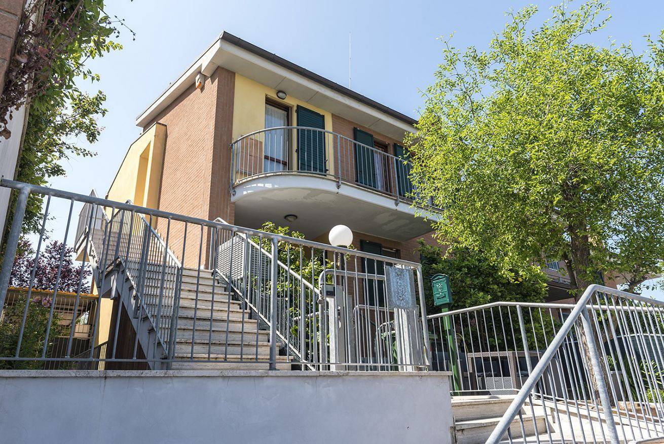 Geheel appartement, Vakantieappartement voor 4 personen met balkon/terras in Camerano, Riviera del Conero