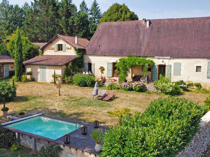 Location de vacances pour 4 personnes, avec piscine à Paunat