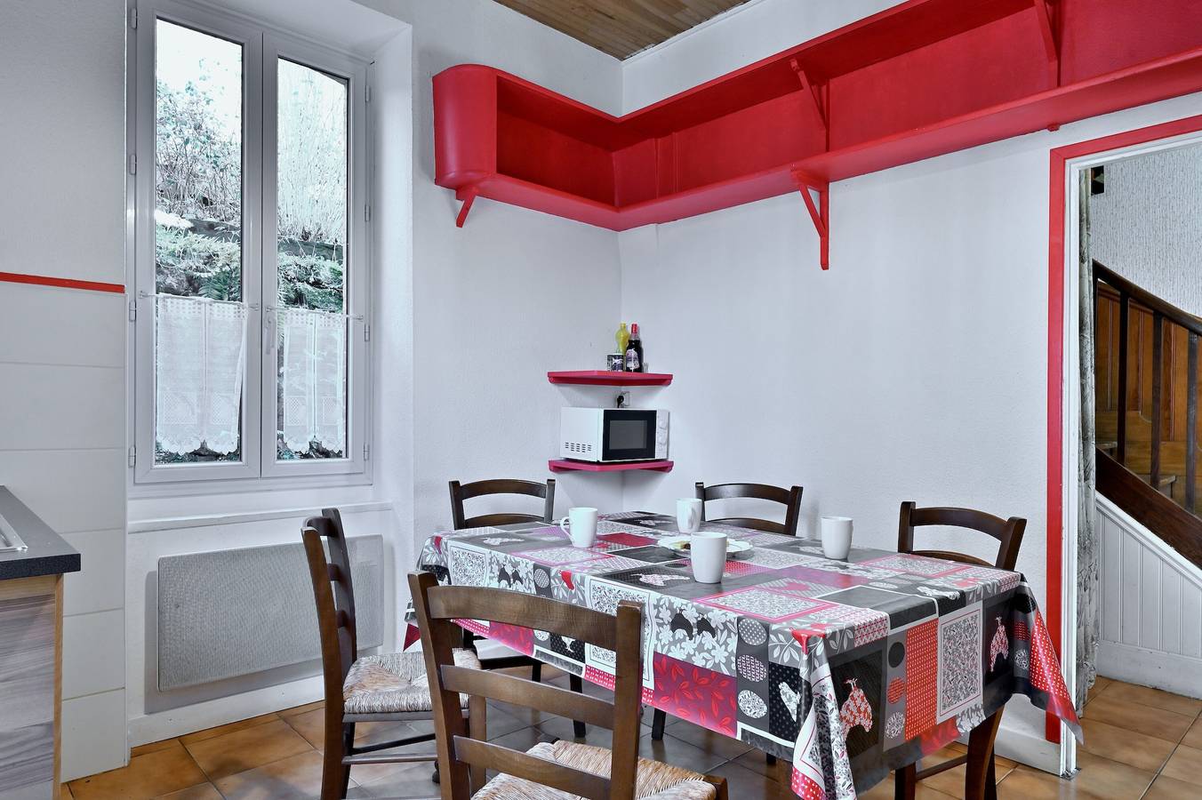 Gîte Decauville – "En el jardín florido" in Bonac-Irazein, Parque Natural Regional de los Pirineos de Ariège