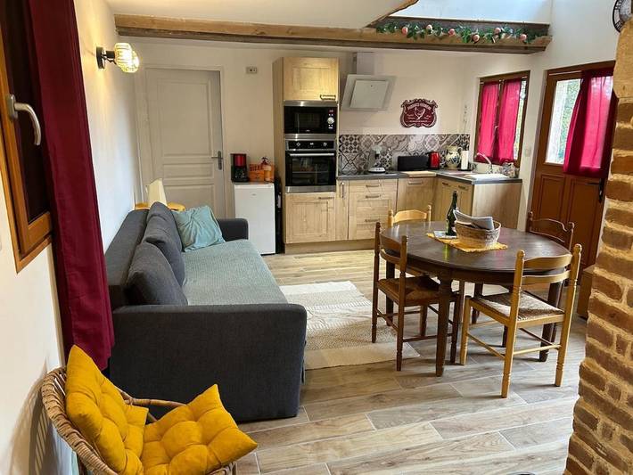 Location de vacances pour 6 personnes, avec jacuzzi ainsi que jardin et terrasse à Bonneville-la-Louvet - 3