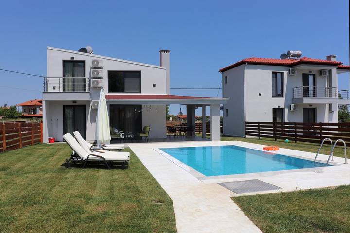 Ferienpark für 6 Personen, mit Ausblick und Garten sowie Pool in Griechenland - 3