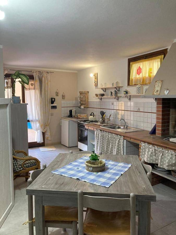 Location de vacances pour 3 personnes, avec Balcon et Terrasse dans Palmadula