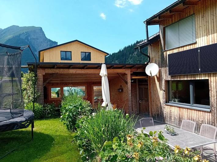 Ferienwohnung für 8 Personen, mit Garten im Bregenzerwald