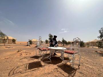 Chambre d’hôte pour 2 personnes, avec terrasse ainsi que piscine et vue dans Merzouga