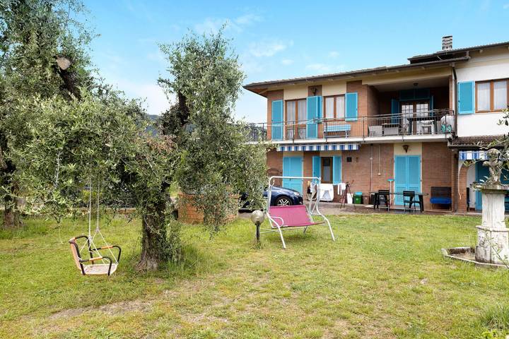 Casa vacanza per 9 persone, con giardino e balcone - 1