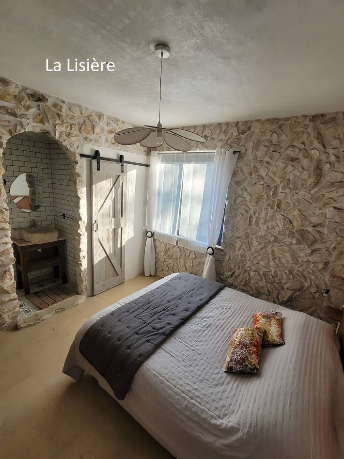 Vacation rental for 2 people, with yard in Vaucluse