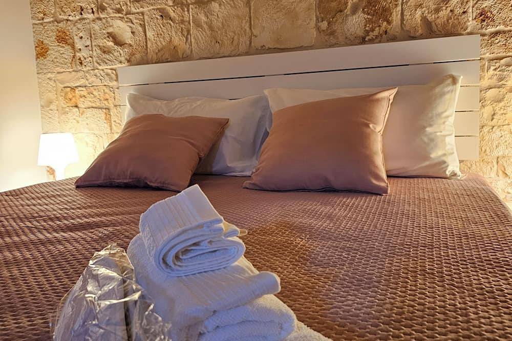 Entire apartment, Pietrarosa Apartment in Conversano, Bari Province