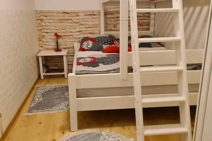 Ferienwohnung für 5 Personen, mit Balkon in Fürth - 2