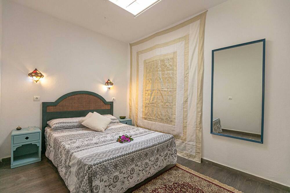 Appartement entier, Two bedroom apartment in the country side in Cas Corp, Sant Antoni de Portmany