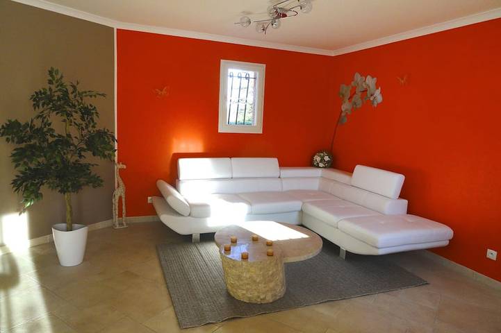 Location de vacances pour 8 personnes, avec jardin, animaux acceptés à Rousson - 2