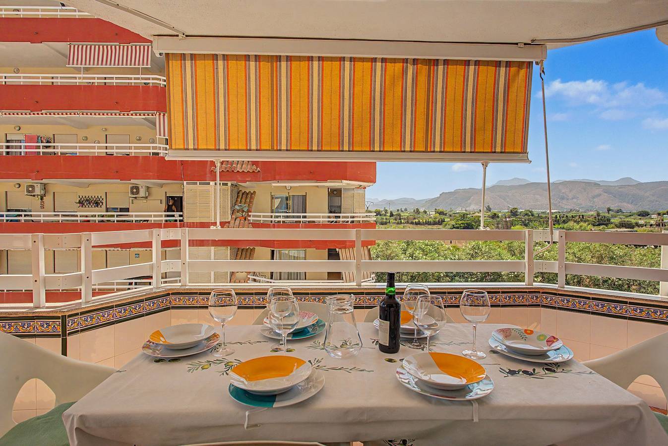 Ganze Wohnung, Casa Dolo · Erste Strandlinie mit Pool, Aufzug und Wlan in Playa de Tavernes de la Valldigna, Tavernes de la Valldigna