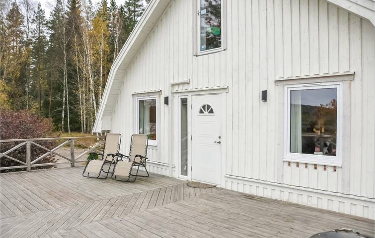 Ferienwohnung für 8 Personen, mit Terrasse und Garten in Värmland
