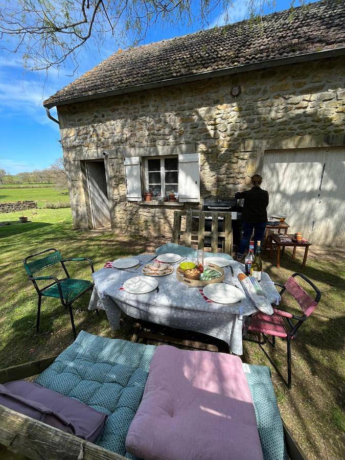 Les Ecureuils, chambre au calme in Nièvre