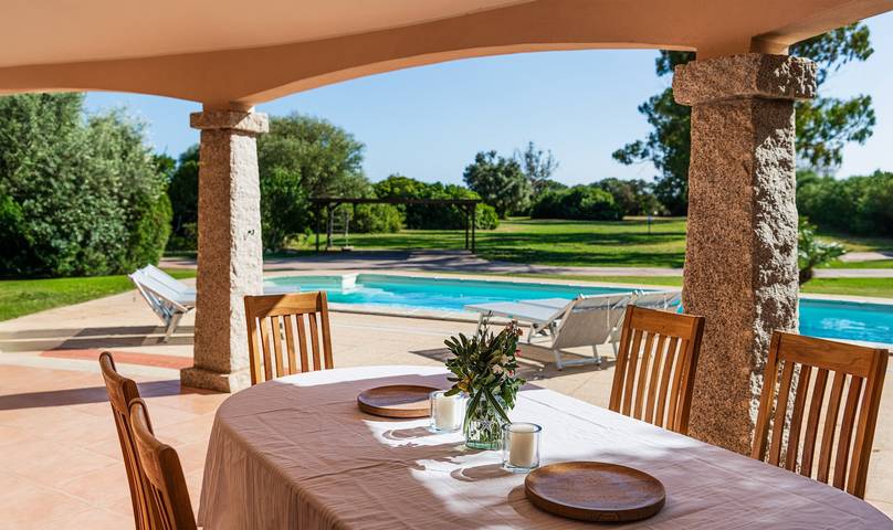 Villa Mistral Costa Rei – Exclusive Villa with Pool Directly on the Beach in Costa Rei, Muravera