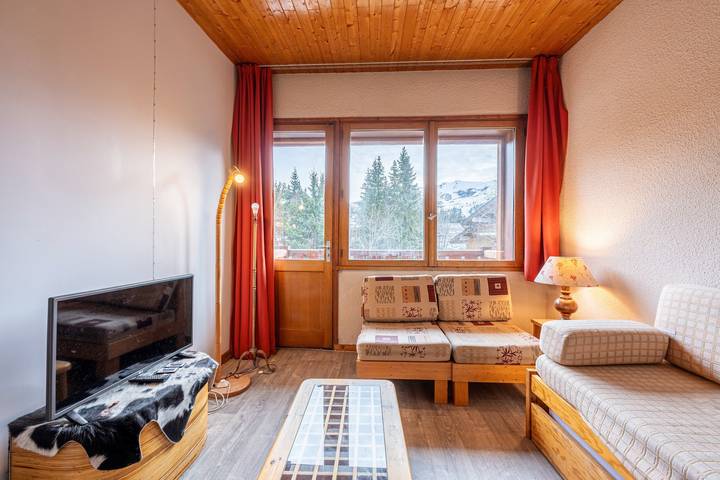 Gîte pour 9 personnes, avec balcon, animaux acceptés dans Les Trois Vallées - 4
