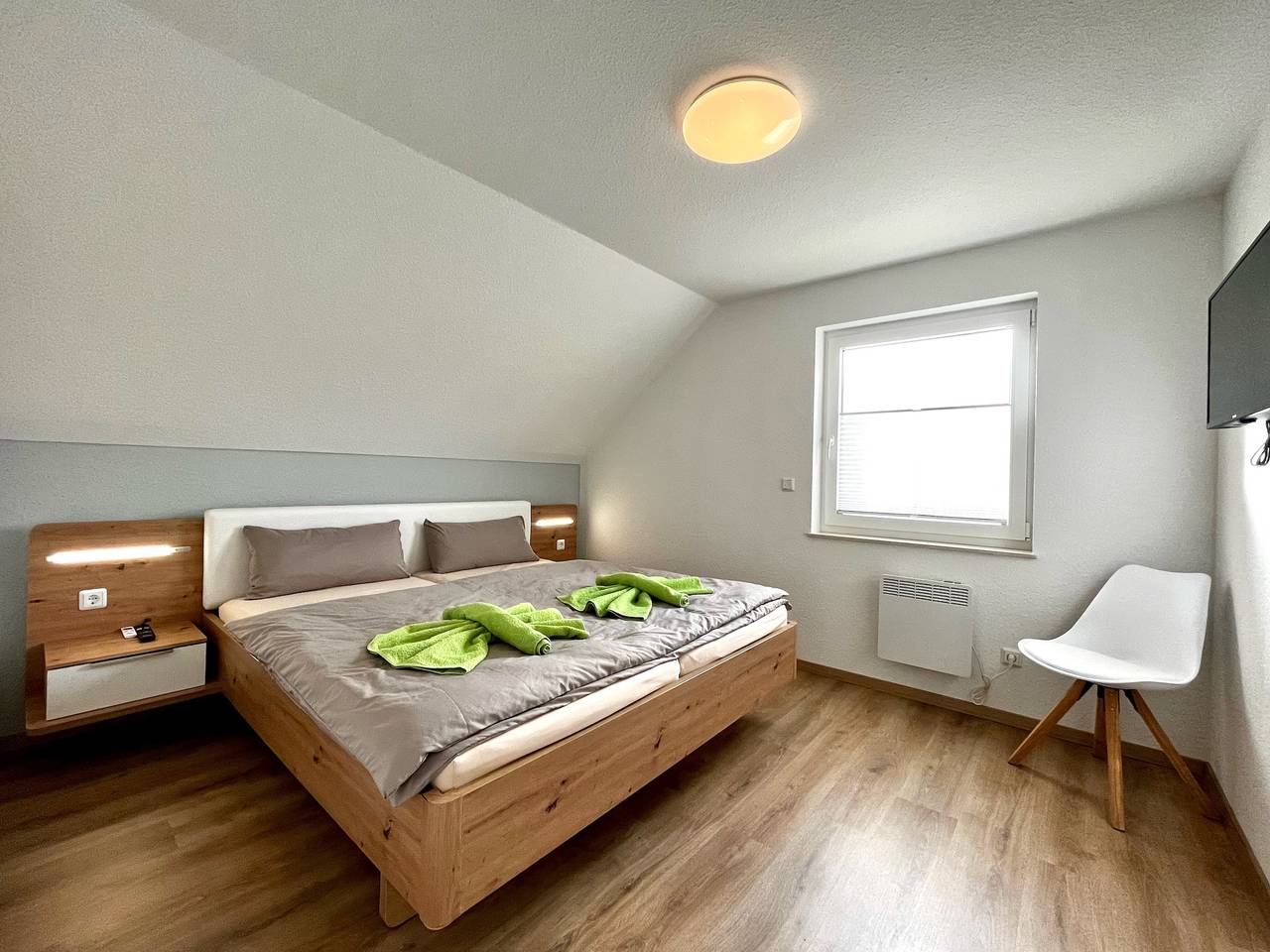 Holiday Home 'Haus Leni' with Private Terrace, Private Garden and Wi-Fi in Hasselfelde, Harzvorland