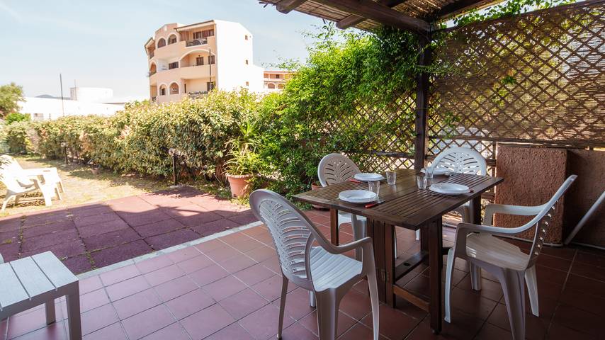 Appartamento vacanze per 3 persone, con giardino e piscina - 1